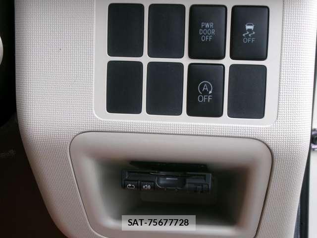 Toyota PORTE 2016-04 8225652-15