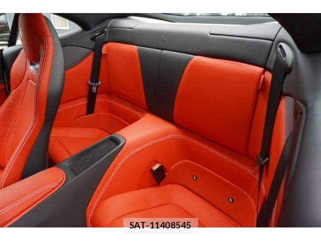 Ferrari Portofino 2020-05 8223452-5