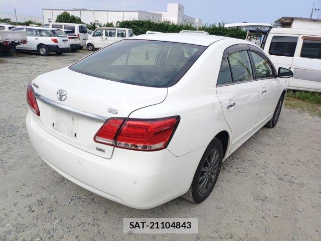 Toyota PREMIO 2020-07 8219969-4