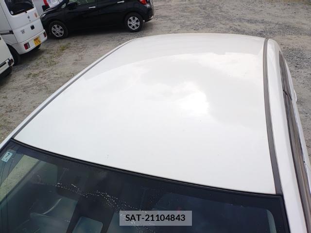 Toyota PREMIO 2020-07 8219969-6