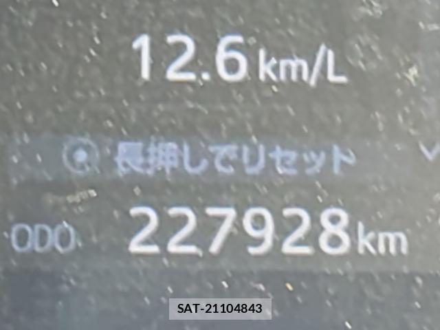 Toyota PREMIO 2020-07 8219969-9