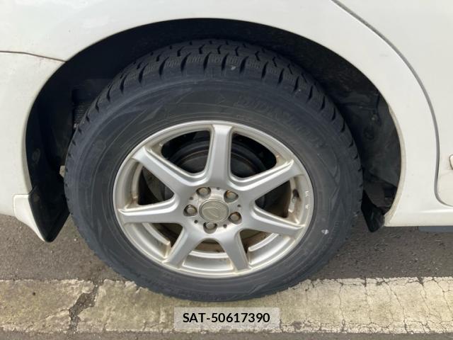 Toyota PREMIO 2010-05 8220060-3