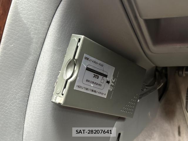 Nissan PRESIDENT 1997-01 8220816-17