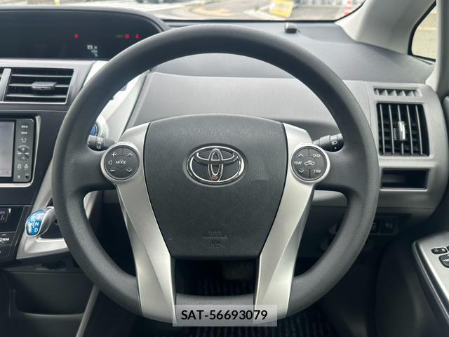 Toyota PRIUS ALPHA 2012-02 8217317-17