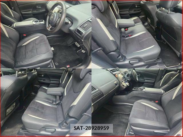Toyota PRIUS ALPHA 2017-12 8218766-5