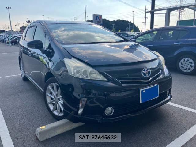 Toyota PRIUS ALPHA 2013-10 8219214-0