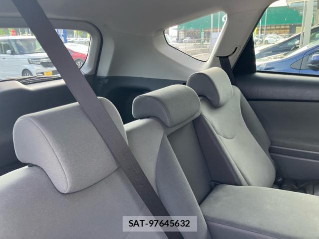 Toyota PRIUS ALPHA 2013-10 8219214-10