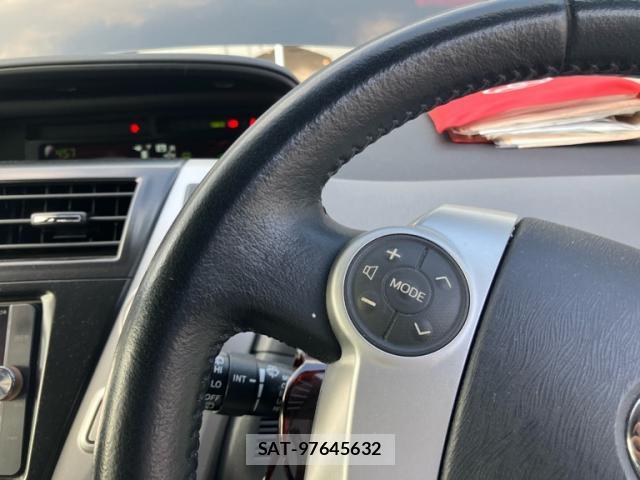 Toyota PRIUS ALPHA 2013-10 8219214-18