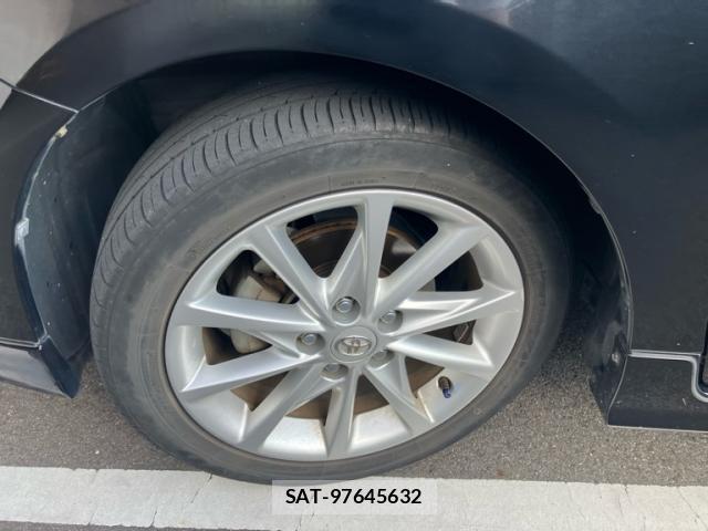 Toyota PRIUS ALPHA 2013-10 8219214-2