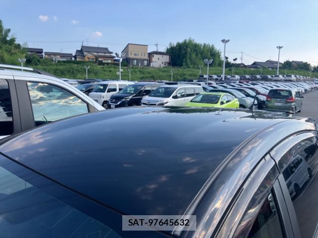 Toyota PRIUS ALPHA 2013-10 8219214-6