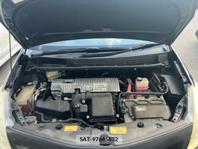 Toyota PRIUS ALPHA 2013-10 8219214-7