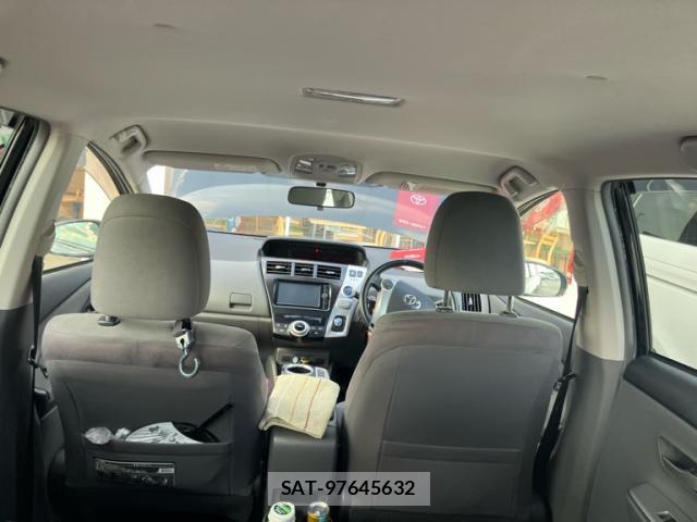 Toyota PRIUS ALPHA 2013-10 8219214-8