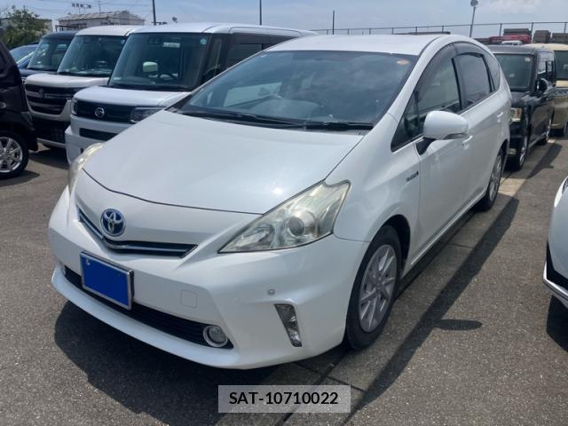 Toyota PRIUS ALPHA 2012-09 8219761-1