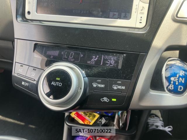 Toyota PRIUS ALPHA 2012-09 8219761-19