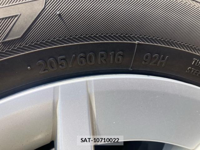 Toyota PRIUS ALPHA 2012-09 8219761-8