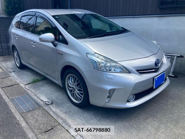 Toyota PRIUS ALPHA 2014-11 8219782-0