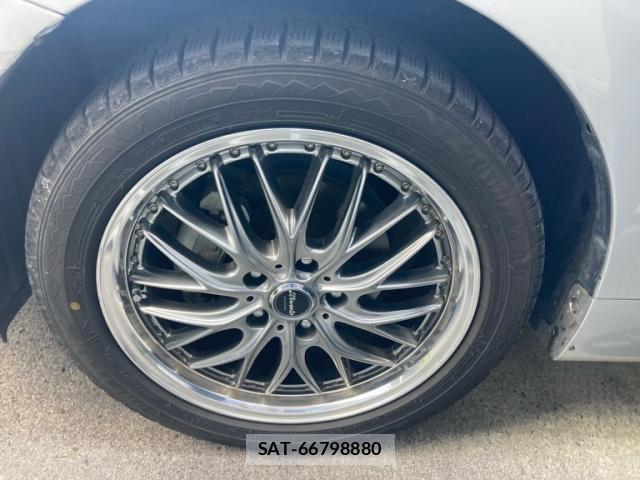 Toyota PRIUS ALPHA 2014-11 8219782-13