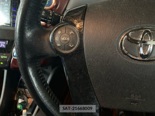 Toyota PRIUS ALPHA 2012-09 8220053-11
