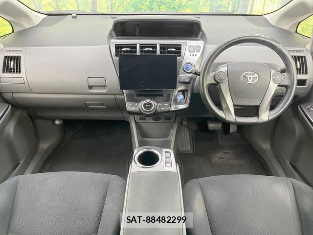 Toyota PRIUS ALPHA 2013-10 8220122-1