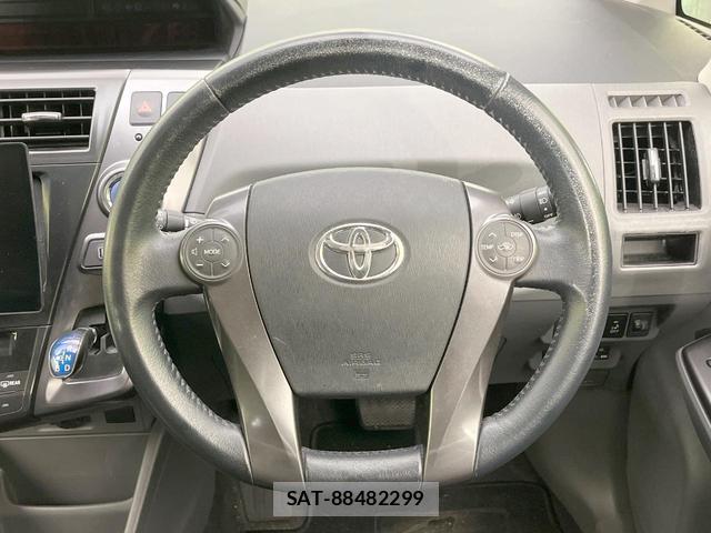 Toyota PRIUS ALPHA 2013-10 8220122-10
