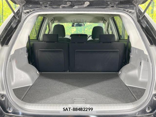 Toyota PRIUS ALPHA 2013-10 8220122-9