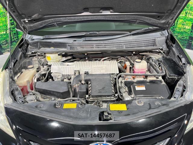 Toyota PRIUS ALPHA 2013-05 8220550-17