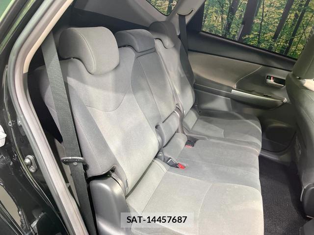 Toyota PRIUS ALPHA 2013-05 8220550-8