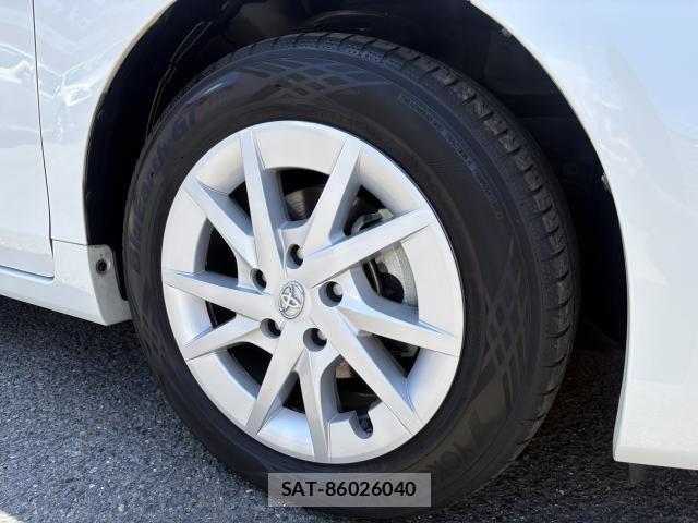 Toyota PRIUS ALPHA 2011-08 8220696-15