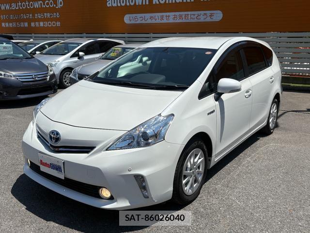 Toyota PRIUS ALPHA 2011-08 8220696-18
