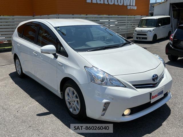 Toyota PRIUS ALPHA 2011-08 8220696-3