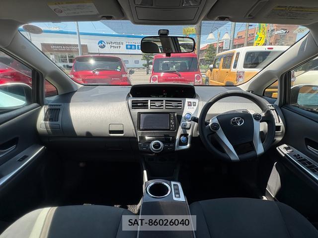 Toyota PRIUS ALPHA 2011-08 8220696-4