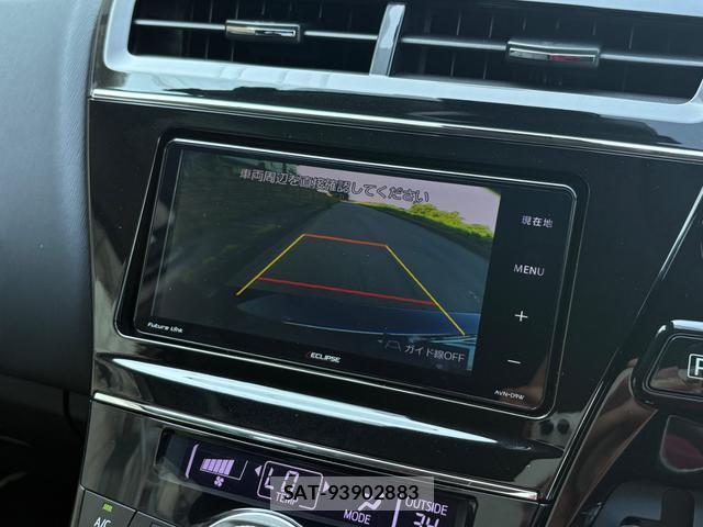 Toyota PRIUS ALPHA 2019-01 8220819-14
