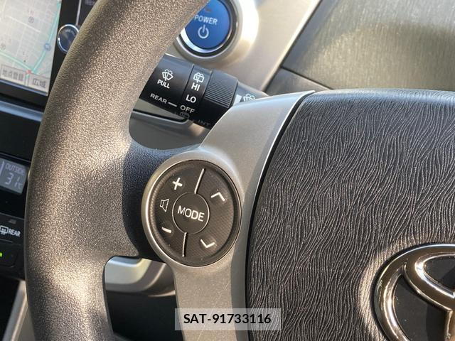 Toyota PRIUS ALPHA 2012-07 8220934-14