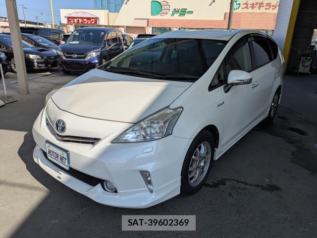 Toyota PRIUS ALPHA 2013-12 8220983-0