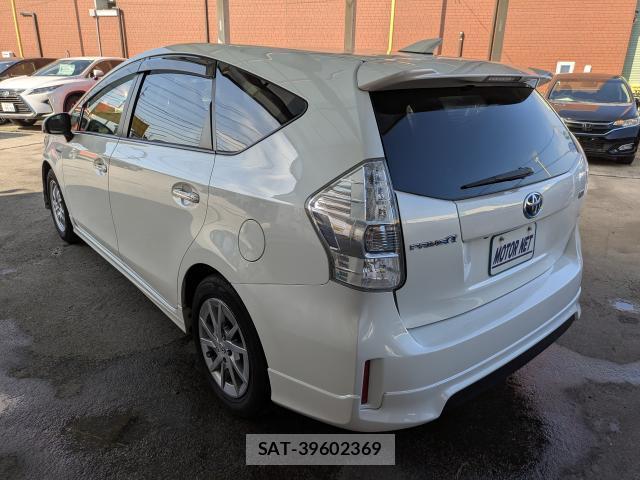 Toyota PRIUS ALPHA 2013-12 8220983-10