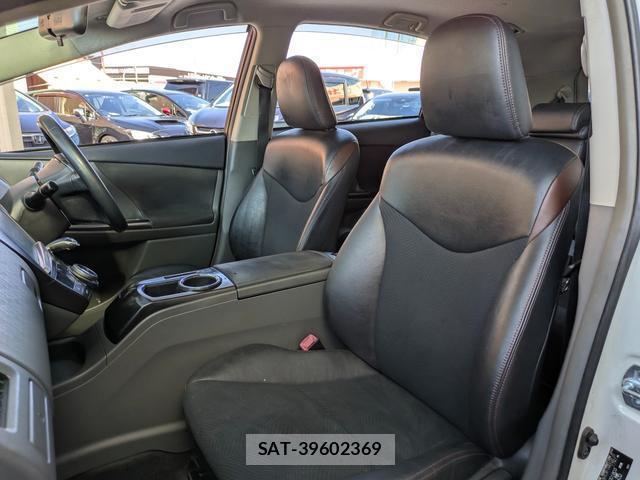 Toyota PRIUS ALPHA 2013-12 8220983-5