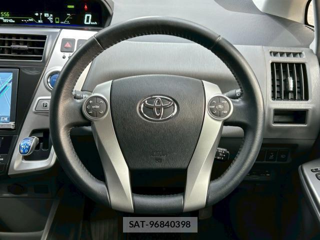 Toyota PRIUS ALPHA 2013-05 8221398-14