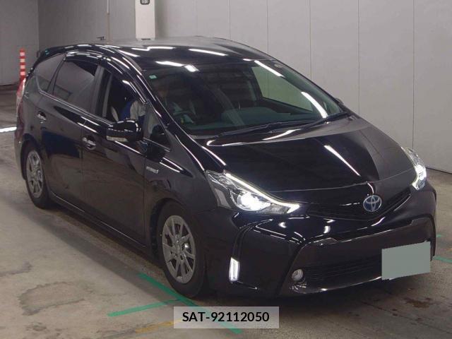 Toyota PRIUS ALPHA 2017-03 8221430-0