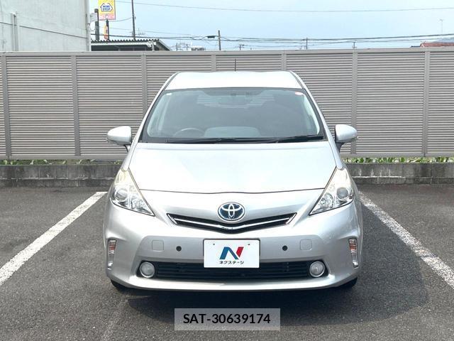 Toyota PRIUS ALPHA 2014-03 8221577-14