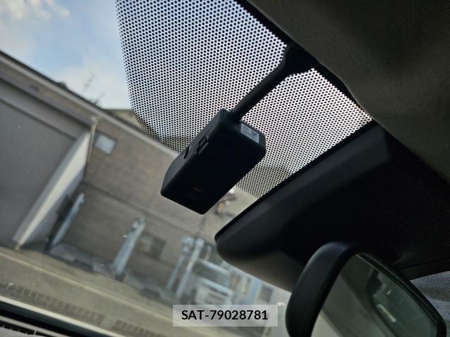Toyota PRIUS ALPHA 2018-12 8222278-11