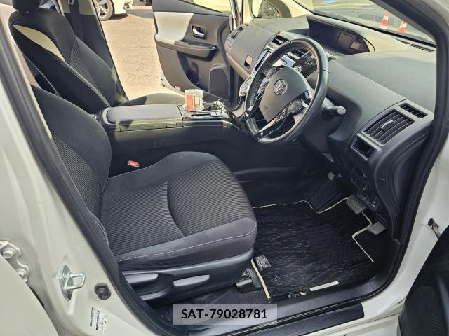 Toyota PRIUS ALPHA 2018-12 8222278-5