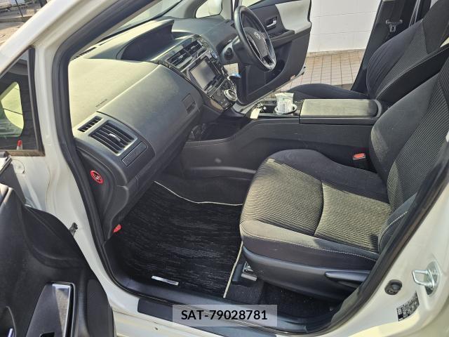 Toyota PRIUS ALPHA 2018-12 8222278-6