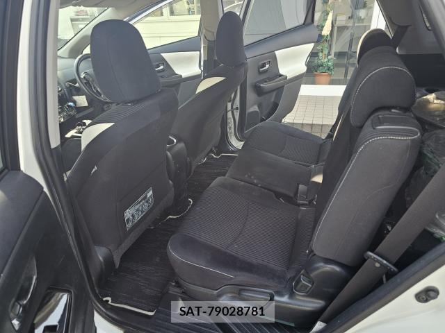 Toyota PRIUS ALPHA 2018-12 8222278-7