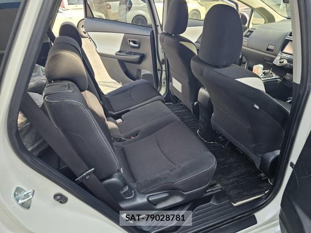 Toyota PRIUS ALPHA 2018-12 8222278-8