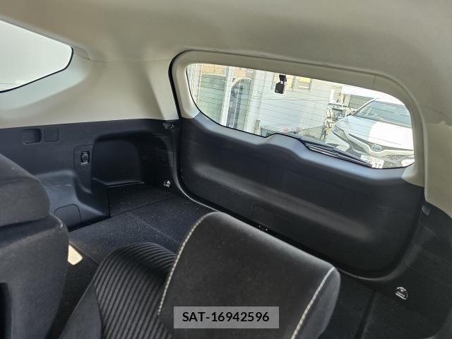 Toyota PRIUS ALPHA 2020-10 8222284-13