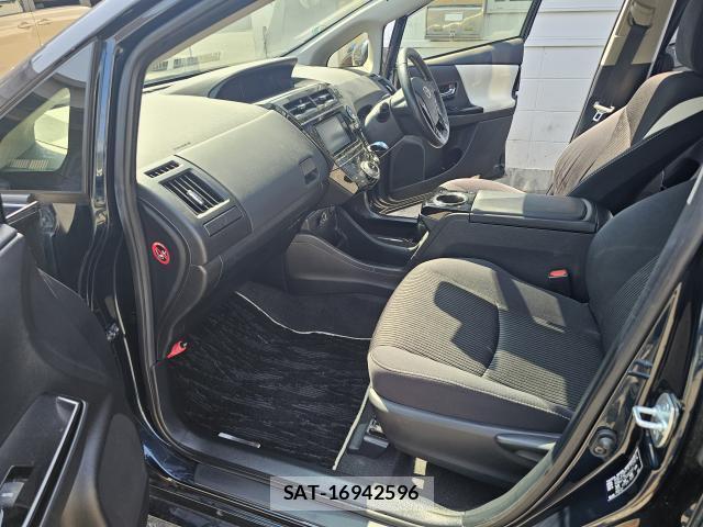 Toyota PRIUS ALPHA 2020-10 8222284-5