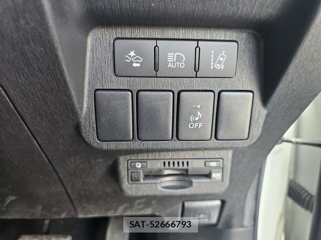 Toyota PRIUS ALPHA 2017-06 8222288-13