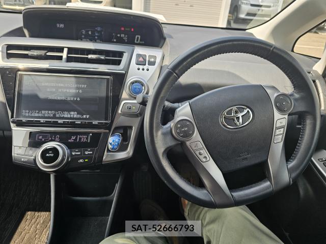 Toyota PRIUS ALPHA 2017-06 8222288-4