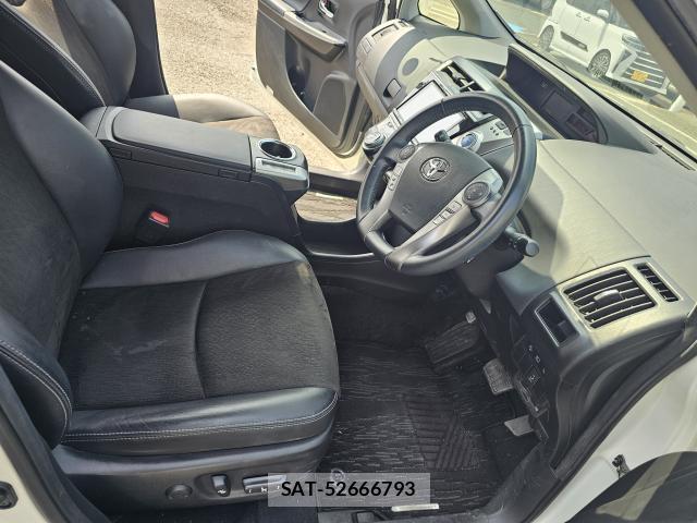 Toyota PRIUS ALPHA 2017-06 8222288-6