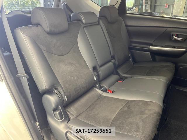 Toyota PRIUS ALPHA 2015-07 8222316-6